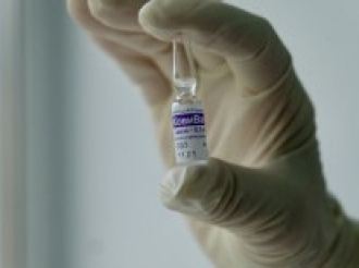 Жителей Новосибирской области начали прививать вакциной «КовиВак»