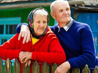 Надбавка сельским пенсионерам теперь сохранится и при переезде в город